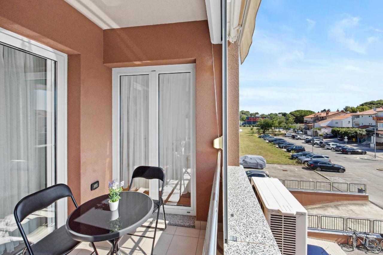 Feniks Fazana Apartman Eksteriør billede